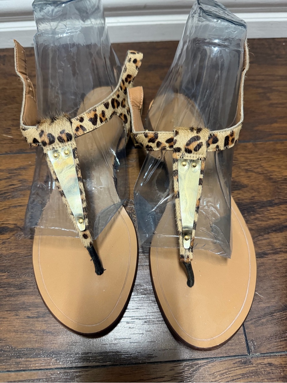 Halogen  Animal Print T-Strap Flat Sandals - Women's Tan